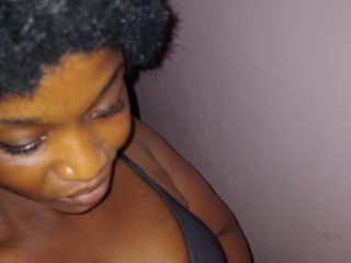 Erotischer Video -Chat Squirty-Pussy