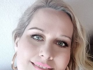 Erotischer Video -Chat SquirtyMaya