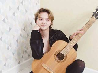 Erotischer Video -Chat StrawberryLoa