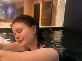 Erotischer Video -Chat Sunny-Smail