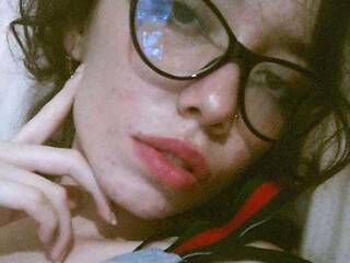 Erotischer Video -Chat Syler--