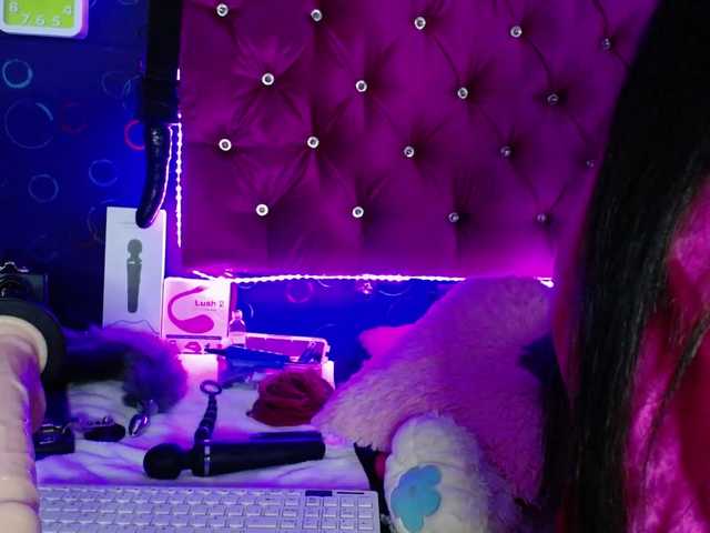 Fotos Tahzlynn1 hello welcome I hope you feel good in my room my toys are everything for me. My limit is the sky I do atm deep throat anal double anal suck sexy feet help me with powerboost to be the best ASK I have experience in everything and I am VERY SHY BUT NAUGHTY