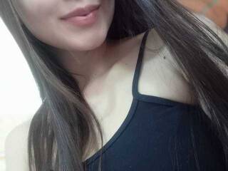 Erotischer Video -Chat thamara-19