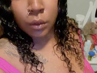 Erotischer Video -Chat Thicaliciouss