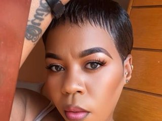 Erotischer Video -Chat THICKBUNNYCHICKxx