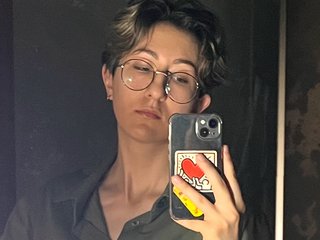 Erotischer Video -Chat Tishka-1