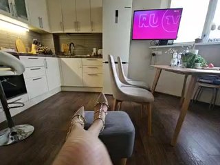 Erotischer Video -Chat TUTSE-MILASHKA