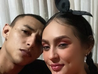 Erotischer Video -Chat Twohornyss