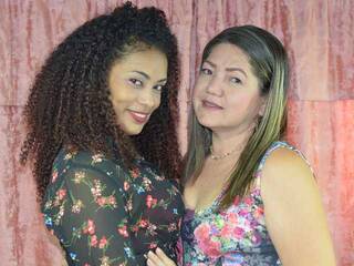 Erotischer Video -Chat TwoLatinGirlx