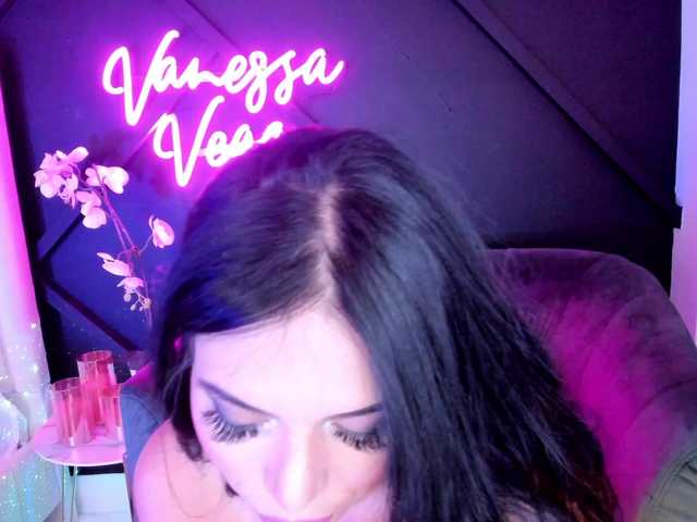 Fotos VanessaVega follow me on ig @realvanessavegaCome have fun with me papi♥ random level 88 spank me 69 Like me 22♥ wave 122♥ #squirt #bigboobs #interactivetoy #teen #cum