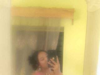 Erotischer Video -Chat Wejdene69