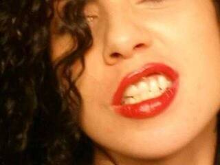 Erotischer Video -Chat Wildcherry89