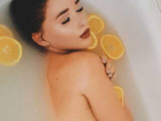 Erotischer Video -Chat XOlina