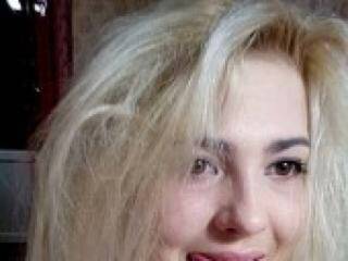 Erotischer Video -Chat xxkoshkaxx