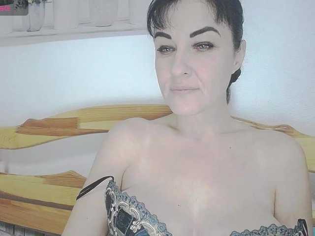 Fotos BlackQueenXXX I record a video with your fantasies .800 current in time 15 minutes !!