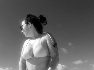 Erotischer Video -Chat yourhottieunicorn