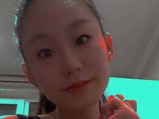 Erotischer Video -Chat Yumin