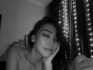 Erotischer Video -Chat YunjinJo