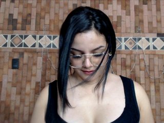 Fotos ZoeBennett Hi, guys. Good day❤* This is my first day ,let's have fun, guys. - Multi Goal: Every 444 goal's: CUMSHOW ❤* #lovense #toy #dildo #ass #latina #bigtits #bigboobs #bigass #blowjob