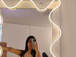 Erotischer Video -Chat ZURY-TAY